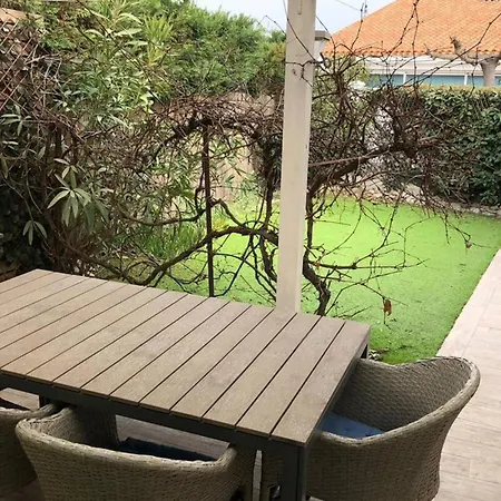 A Stone's Throw From The Sea! Holiday home Frontignan