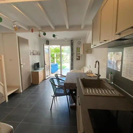 Holiday home A Stone's Throw From The Sea!